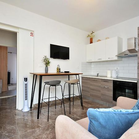 Apartment 'Mimo' In Milna - Hvar Экстерьер фото