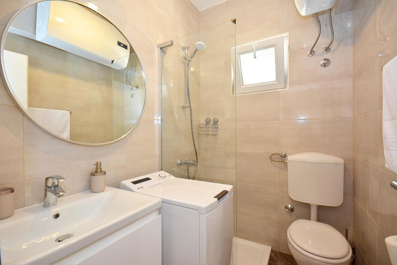 Apartment 'Mimo' In Milna - Hvar Экстерьер фото