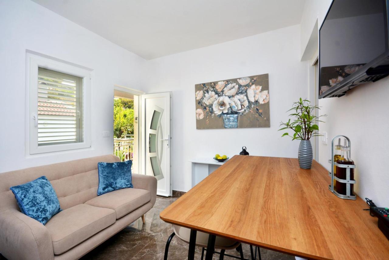 Apartment 'Mimo' In Milna - Hvar Экстерьер фото
