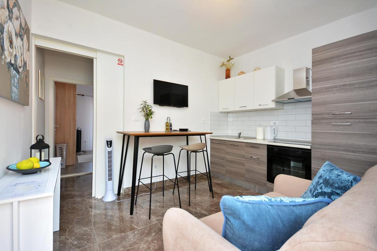 Apartment 'Mimo' In Milna - Hvar Экстерьер фото